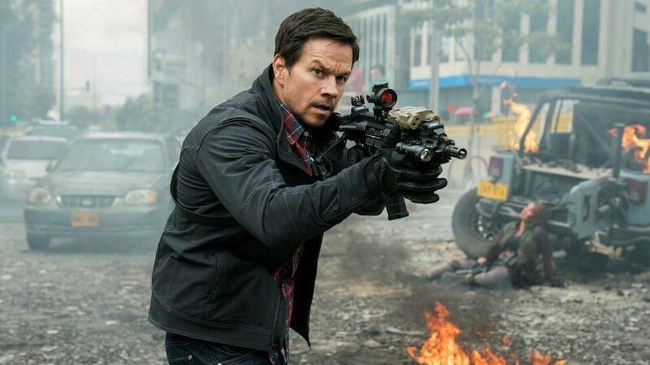 Mark Wahlberg moet naar het vliegveld Mark Wahlberg moet naar het vliegveld