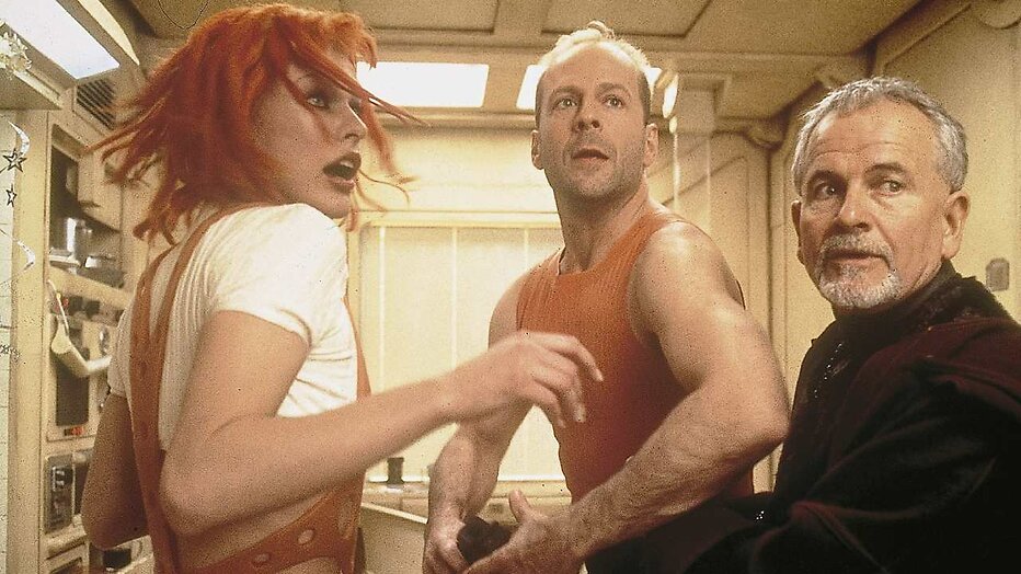 Milla Jovovich, Bruce Willis en Ian Holm in The Fifth Element