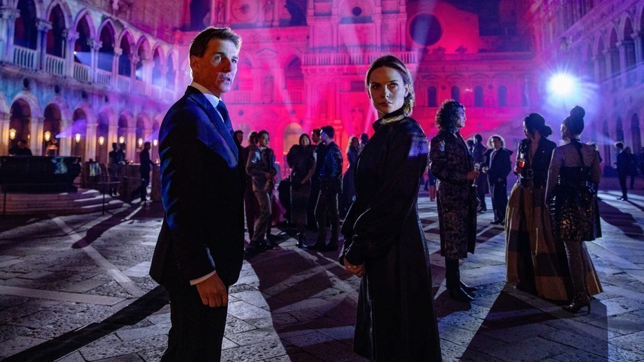 Tom Cruise en Hayley Atwell in Mission: Impossible - Dead Reckoning