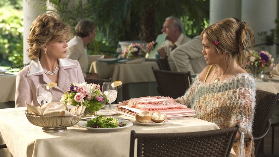 Jane Fonda en Jennifer Lopez in Monster-in-Law Jane Fonda en Jennifer Lopez in Monster-in-Law