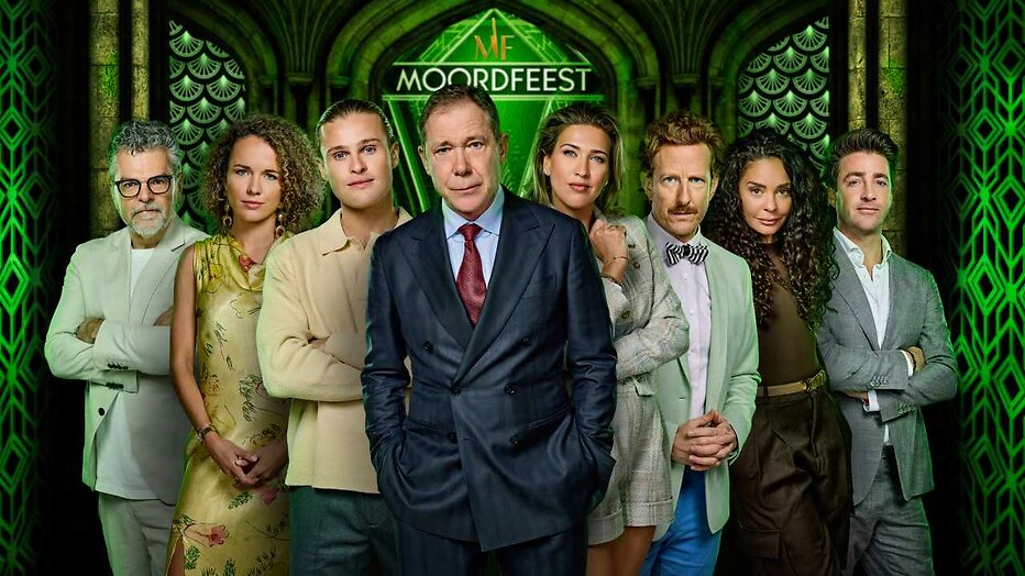 Hans Kesting ontvangt onder anderen William Rutten en Hugo Kennis in Moordfeest