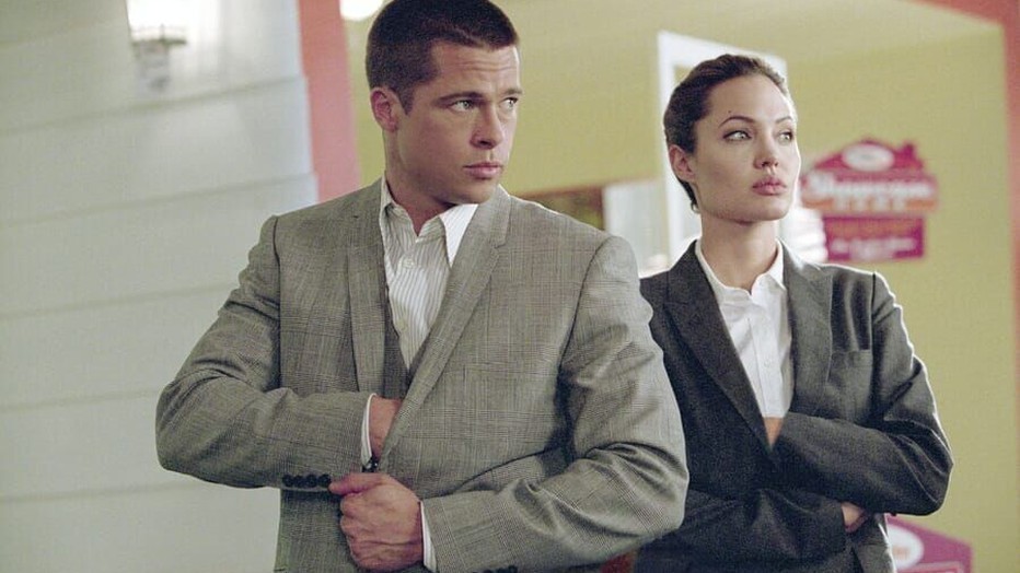 Brad Pitt en Angelina Jolie in Mr. & Mrs. Smith