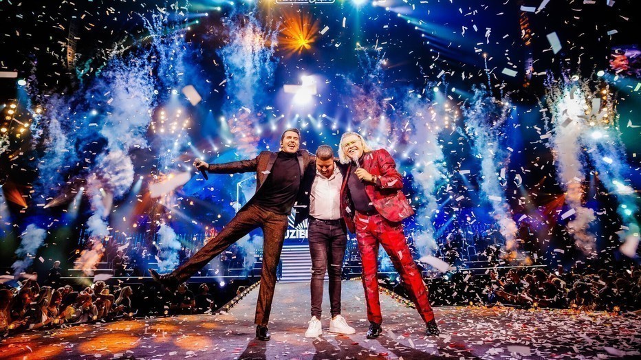 Jan Smit, Marco Schuitmaker en René Karst tijdens Muziekfeest van het Jaar 2023