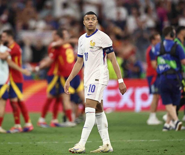 De TV van gisteren: 3,9 miljoen kijkers zien Spanje overtuigend naar finale EK gaan