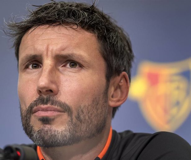 Waar kun je vanavond Feyenoord en PSV kijken?