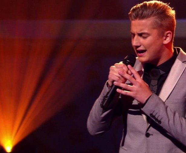 Videosnack: Mart Hoogkamer zingt Liefde bij Holland's got talent