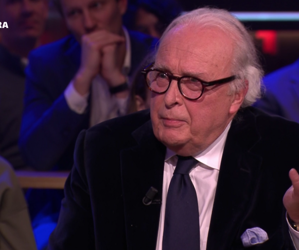 Mart Smeets reageert aan tafel bij Khalid & Sophie op situatie bij NOS Sport