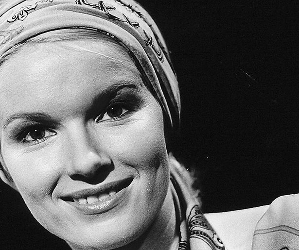 Opium Extra - Martine: Vluchten voor Geluk