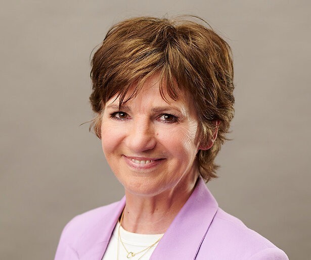 Martine van Os heeft door Tijd voor MAX en We Zijn Er Bijna een drukke zomer, maar genieten doet ze ook