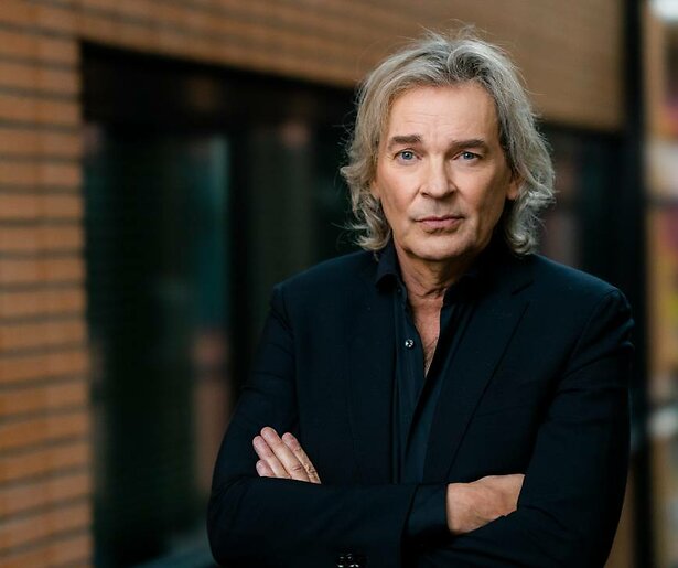 Carrière van Matthijs van Nieuwkerk toch weer on hold gezet