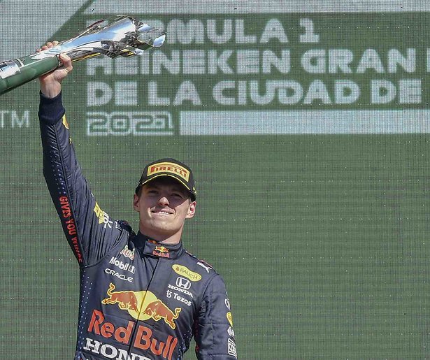 De TV van gisteren: Max Verstappen verpulvert Expeditie Robinson