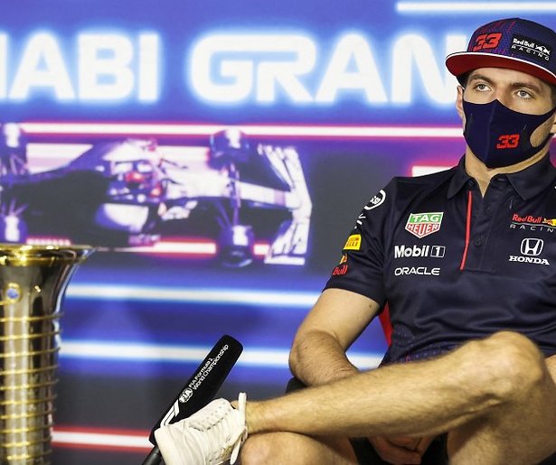 De Formule 1 GP van Abu Dhabi gaat van start