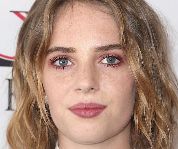 Deze actrice uit Stranger Things heeft twee wereldberoemde ouders 