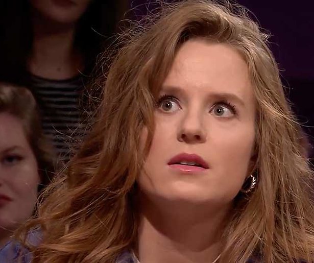 Videosnack: Merol vertelt over haar borsten in De Psycho Show