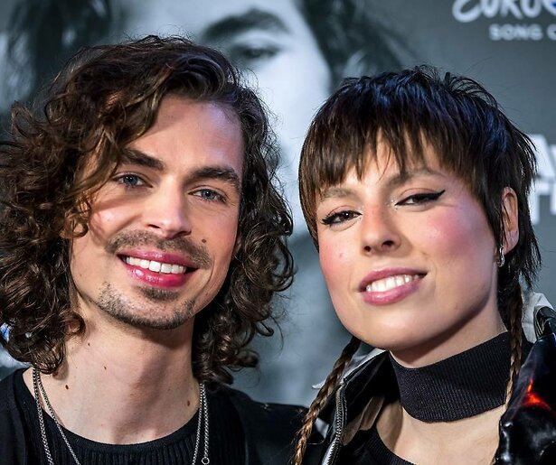 Songfestivalduo reageert op kritiek na eerste live-optreden