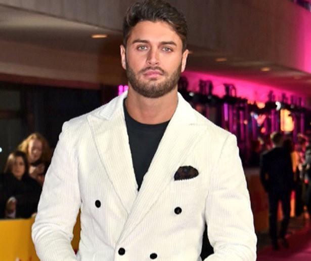 Love Island-ster Mike Thalassitis (26) overleden