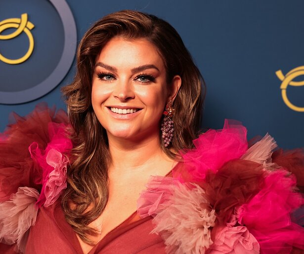 Miljuschka Witzenhausen toont eerste foto met moeder Astrid Holleeder in RTL Boulevard: 'Ik vind het best wel eng'