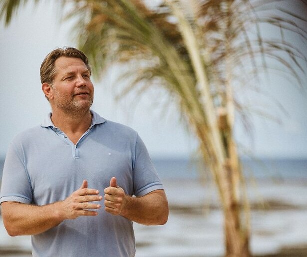 De eerste verbondjes in Million Dollar Island