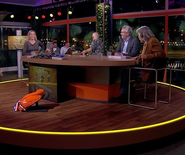 Muis verstoort live-uitzending De Oranjezomer