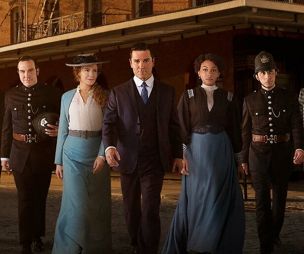 Je ziet het veertiende en vijftiende seizoen van Murdoch Mysteries bij BBC First
