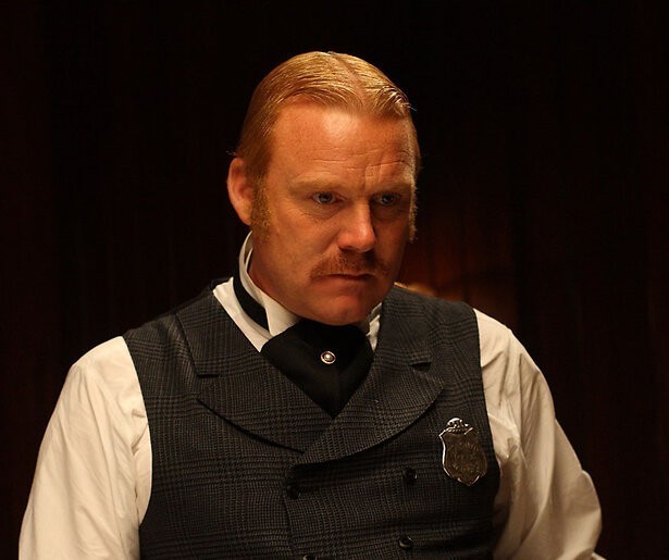 De hitserie Murdoch Mysteries is opnieuw te zien bij BBC First