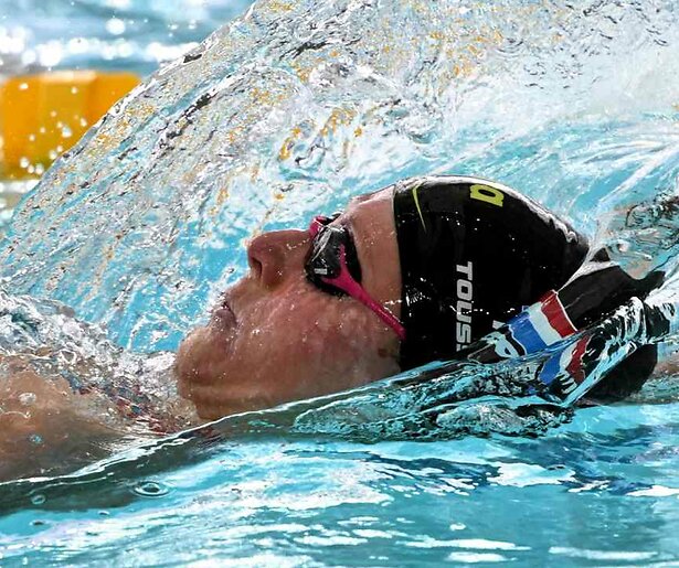 Kira Toussaint en Maaike de Waard gaan voor goud tijdens WK Zwemmen 2023