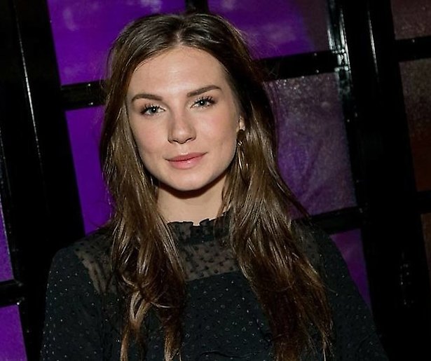 Maan bedankt fans in emotionele boodschap