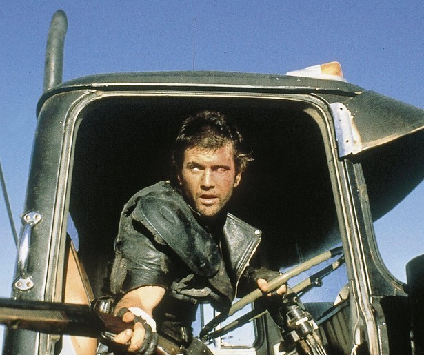 Mel Gibson scheurt lekker door in Mad Max 2: The Road Warrior