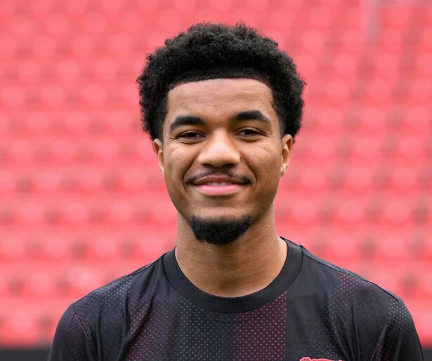 UEFA Champions League 2025: Malik Tillman van Bayer Leverkusen staat lijnrecht tegenover zijn oude club PSV