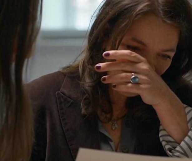 Malou Gorter in tranen om onthulling in Verborgen Verleden: 'Stelletje klootzakken'