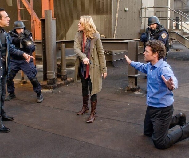 Sam Worthington ziet het leven niet meer zitten in Man on a Ledge