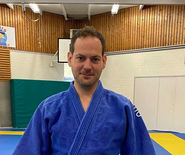 Yves Klein en zijn blauwe kleur worden uitgelicht in Man en Kunst