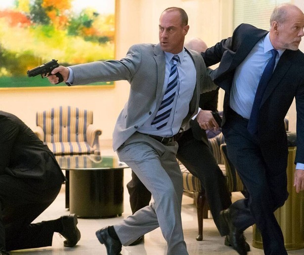 Overvalt Bruce Willis zijn eigen bank in Marauders?