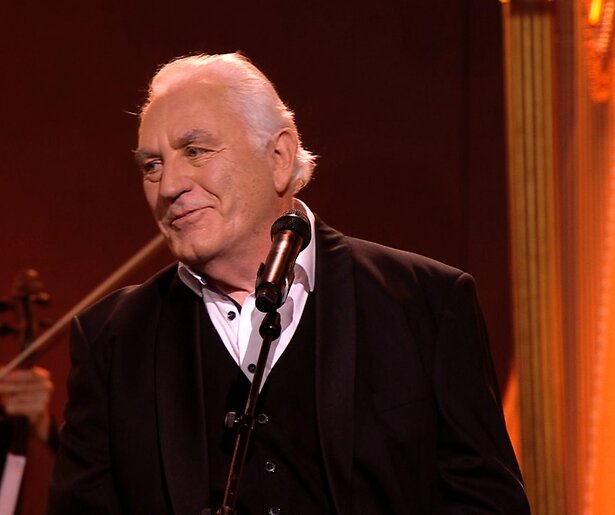 Marco Bakker brengt in MAX Muziekspecial een muzikale ode aan Frank Sinatra 