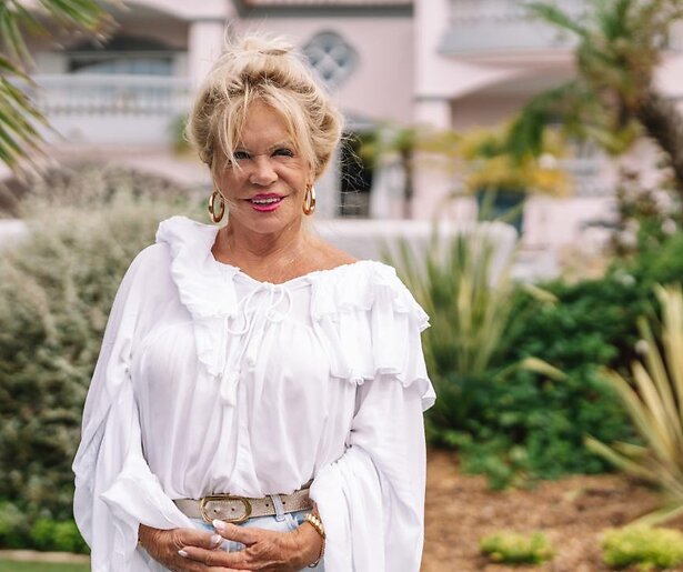 De deelnemers van B&B Vol Liefde 2023 stellen zich voor