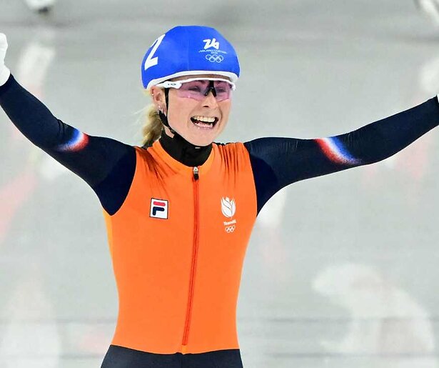 Marijke Groenewoud maakt het plaatje compleet met goud op de massastart