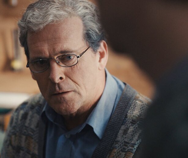 Mark Rietman voert een belangrijk gesprek met zijn kleindochter in De Droom van de Jeugd