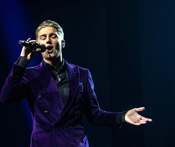 Mart Hoogkamer mag het nog een keer proberen in I Can See Your Voice