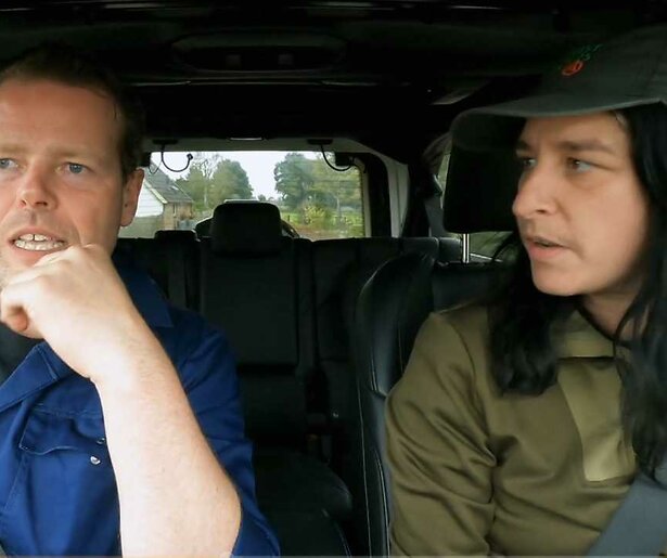 De TV van gisteren: Martijn Koning openhartig over Eva Jinek-rel in Boerderij van Dorst: ‘Nog steeds moeilijk mee’