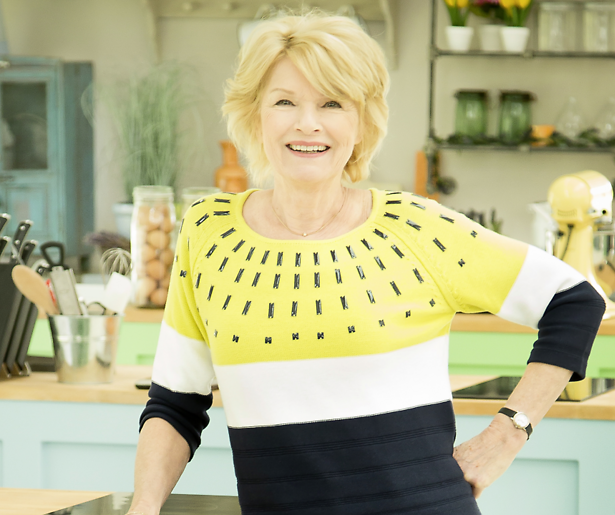 Eerbetoon aan Martine Bijl in jubileumaflevering Heel Holland Bakt