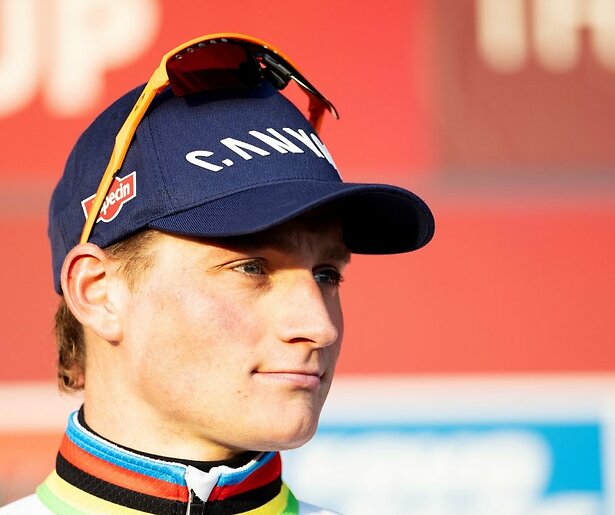 Is Mathieu van der Poel nog te verslaan tijdens het WK Veldrijden in Tabòr 2024?