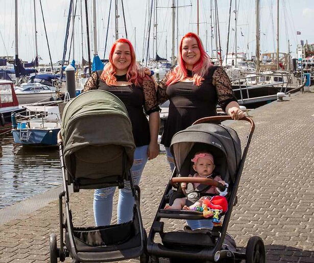 Gerda en Mathilde uit Urk! bereiden zich zo goed mogelijk voor op de komst van hun kleintjes