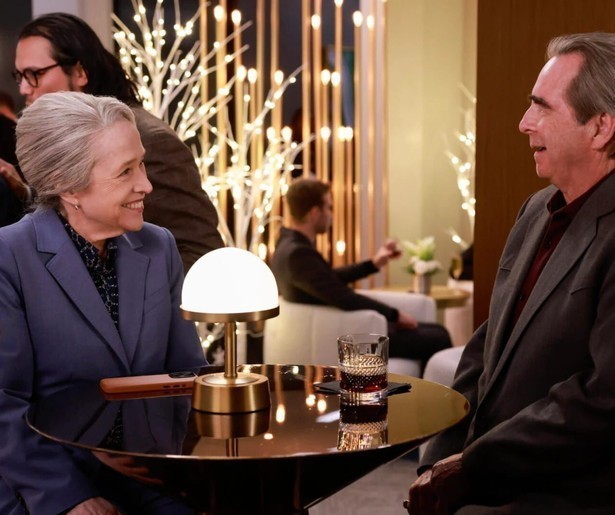 Kathy Bates krijgt medelijden met haar tegenstander in Matlock