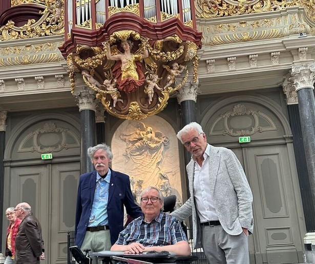 Jan Slagter laat de diepgewortelde wens van Gundolf (66) uitkomen in MAX Maakt Mogelijk