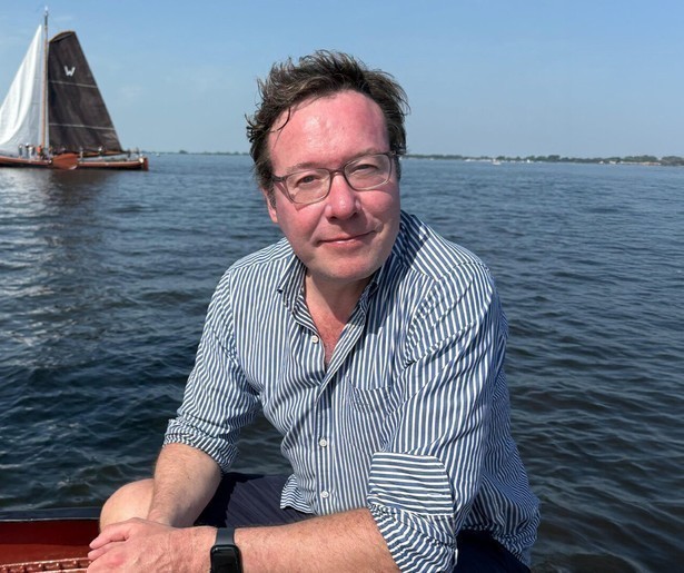 Bert Haandrikman hoort in MAX Skûtsje Journaal het emotionele verhaal van Harmen en Sytze Brouwer