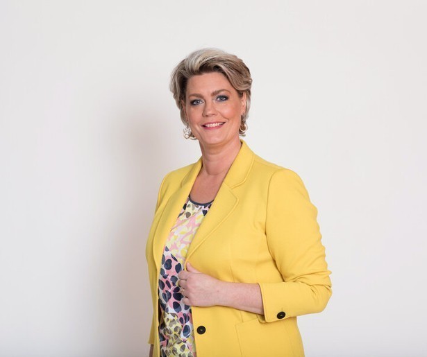 Jeanine Janssen viert een klein feestje in MAX Vakantieman