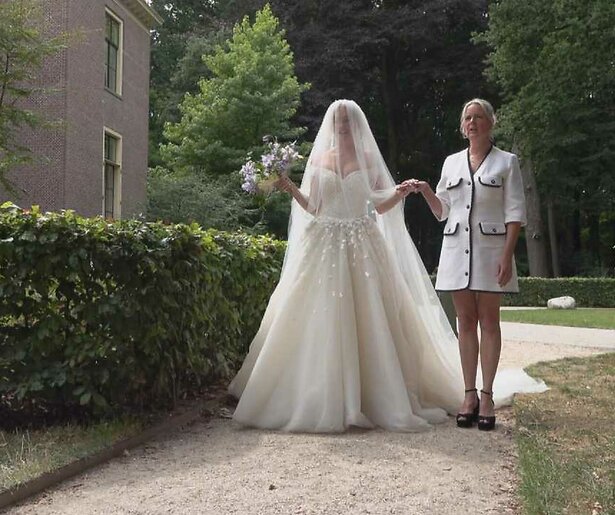 De TV van gisteren: 1,1 miljoen kijkers voor sprookjesbruiloft Maxime en Leroy