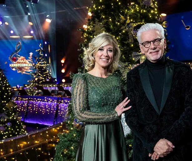 Carrie ten Napel en Jan Slagter presenteren het gezellige MAX Kerstconcert 2022