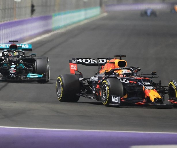 De beslissing valt in Abu Dhabi: Max of Lewis? 