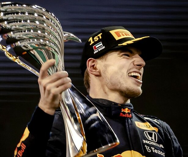 Hier kijk je naar de F1-uitreiking van Max Verstappen